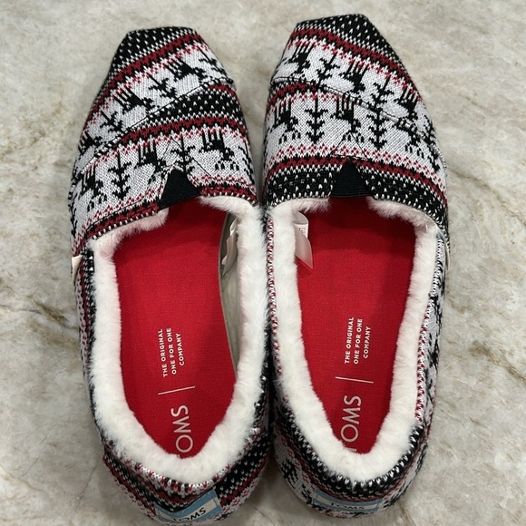 NEW TOMS Alpargata Slippers | Fair Isle Reindeer Print | Faux Fur Lined | Size 9 - Picture 2 of 11